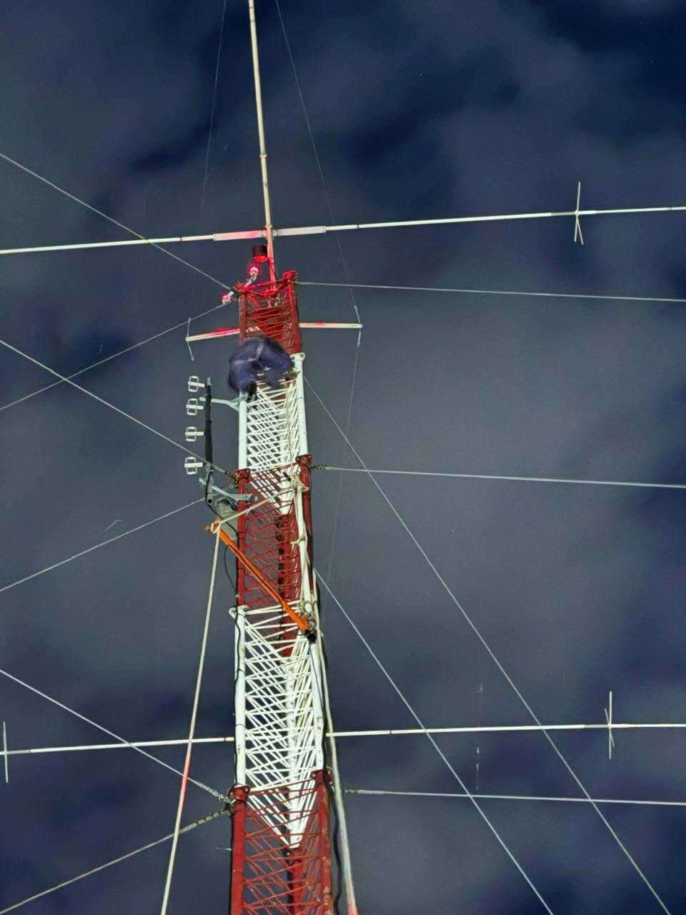 Torre y antenas del Radio Club Rosario